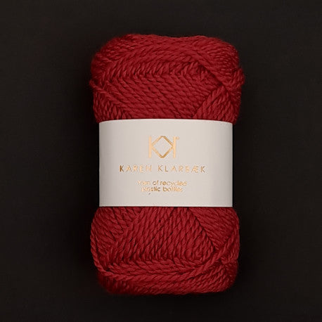 Recycled bottle yarn karen K.